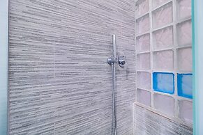 Plaka Elegant Apartment