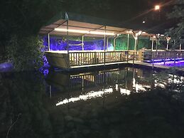 Yuvarlakcay Cinar Butik Otel