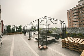 Stray Birds Taichung Hostel