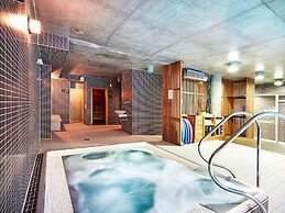 VacationClub - Sand Hotel Apartments