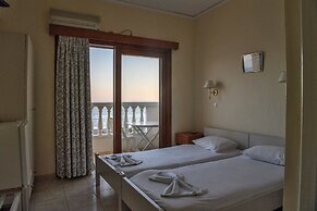 Ariadni Hotel by Estia