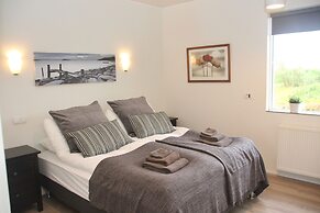 Lynghagi House - Lava Water