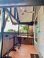 Majestic Sea View Resort