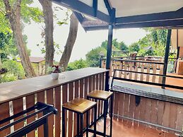 Majestic Sea View Resort