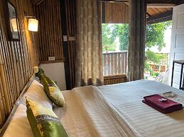 Majestic Sea View Resort