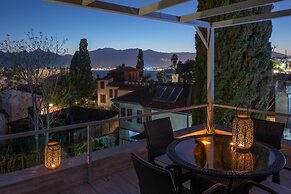 Delight Deluxe Hotel