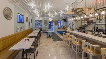 Delight Deluxe Hotel