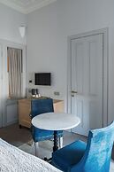 Delight Deluxe Hotel