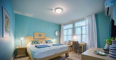 Delight Deluxe Hotel