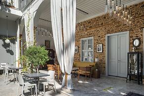 Delight Deluxe Hotel