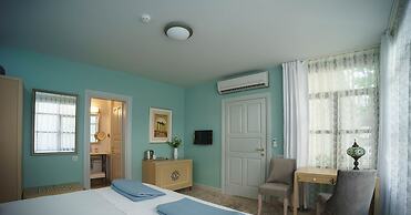 Delight Deluxe Hotel