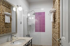 Delight Deluxe Hotel