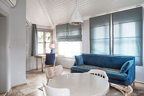 Delight Deluxe Hotel