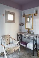 Delight Deluxe Hotel