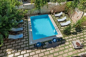 Delight Deluxe Hotel