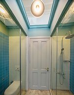 Delight Deluxe Hotel