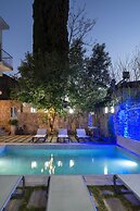 Delight Deluxe Hotel