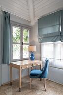 Delight Deluxe Hotel