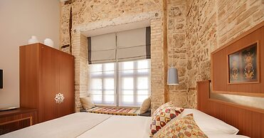 Delight Deluxe Hotel