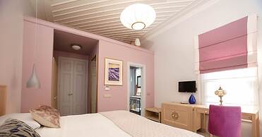 Delight Deluxe Hotel