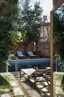 Delight Deluxe Hotel