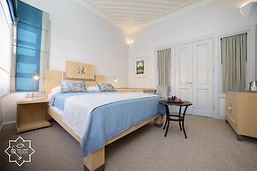 Delight Deluxe Hotel