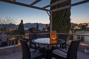 Delight Deluxe Hotel