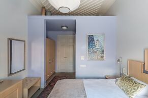 Delight Deluxe Hotel