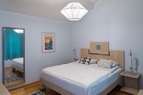 Delight Deluxe Hotel