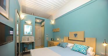 Delight Deluxe Hotel