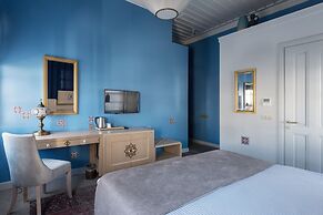 Delight Deluxe Hotel