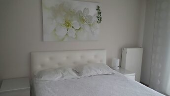 Julia Domna Apartments