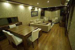 Julia Domna Apartments