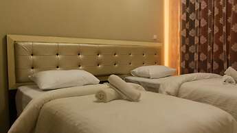 Julia Domna Apartments