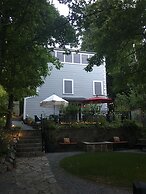 Broad Street Inn