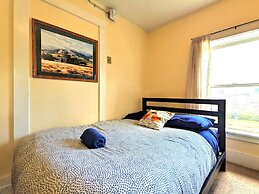 Bunk+Brew Historic Lucas House - Hostel