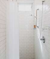 Bunk+Brew Historic Lucas House - Hostel