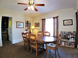 Bunk+Brew Historic Lucas House - Hostel