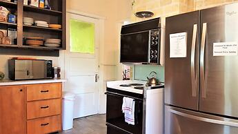 Bunk+Brew Historic Lucas House - Hostel