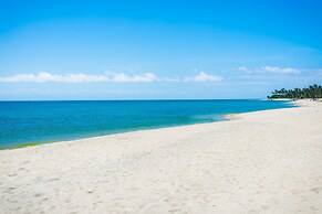 Footprints Beach Resort
