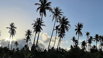 Footprints Beach Resort
