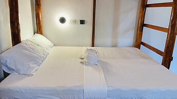 Footprints Beach Resort