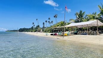 Footprints Beach Resort