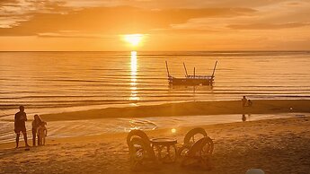Footprints Beach Resort