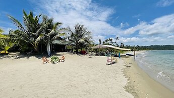 Footprints Beach Resort