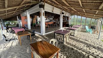 Footprints Beach Resort