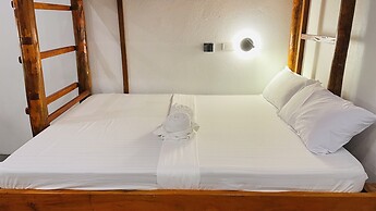 Footprints Beach Resort