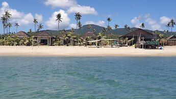 Footprints Beach Resort