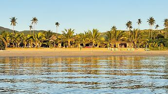 Footprints Beach Resort