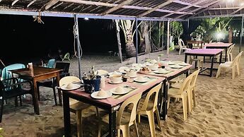 Footprints Beach Resort